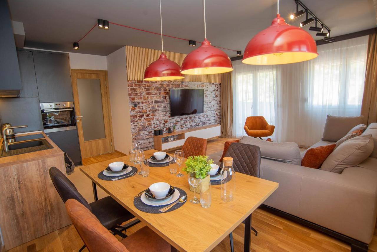Stylish Two Bedroom Apartment At Ljubovic-Hill Park Podgoriçe Dış mekan fotoğraf