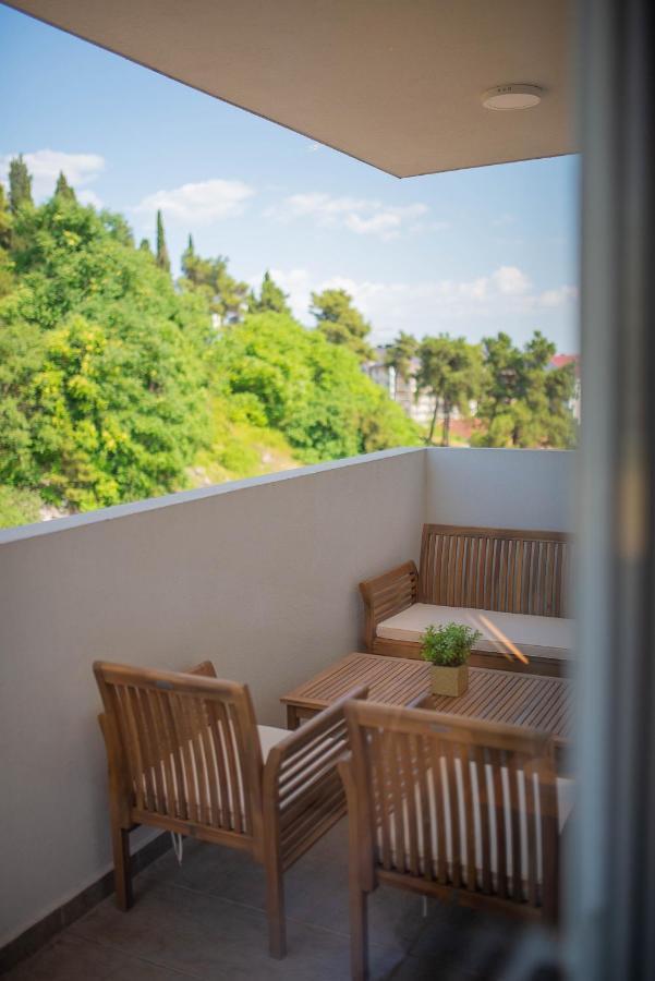 Stylish Two Bedroom Apartment At Ljubovic-Hill Park Podgoriçe Dış mekan fotoğraf